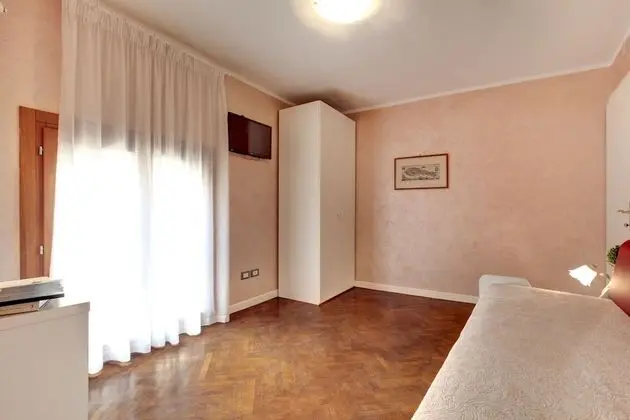 Apart Daire, 2 Yatak Odası, Sigara İçilmez