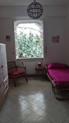 Üç Kişilik Oda