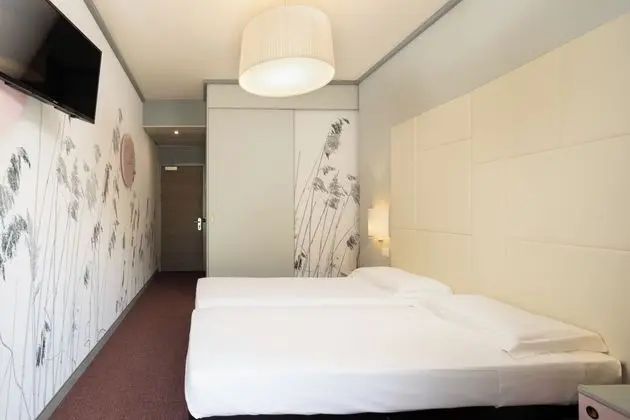 Comfort Büyük Yataklı Tek Kişilik Oda