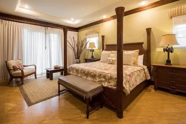 Ev, Birden Çok Yatak (Villa La Perla)