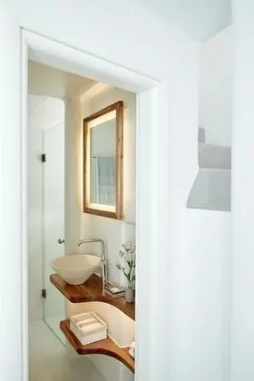 Deluxe Suite with Outdoor Private Pool and Caldera View