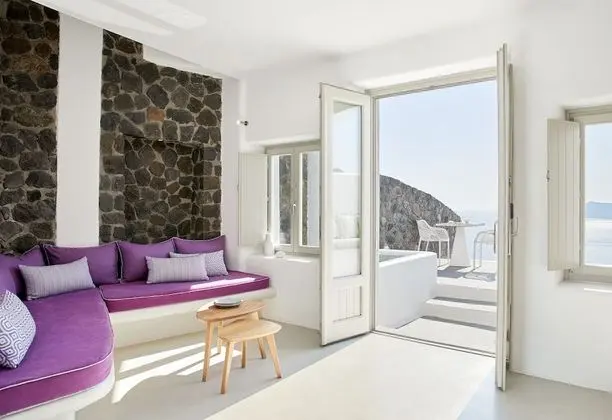 Junior Suite with Outdoor Hot Tub and Caldera View