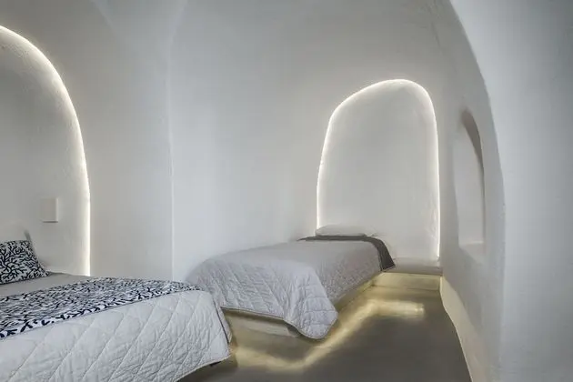 La Perla Suite with Outdoor Hot Tub and Caldera View