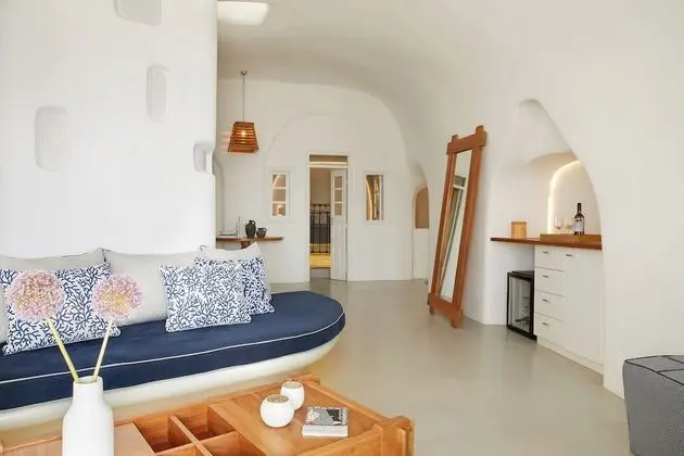 La Perla Suite with Outdoor Hot Tub and Caldera View
