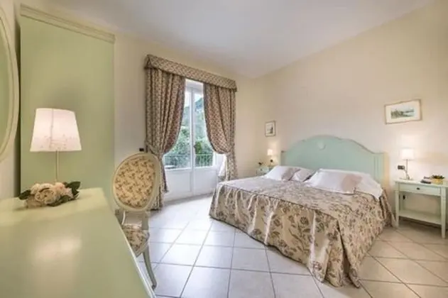 Standard Tek Büyük Yataklı Oda, Bahçe Manzaralı