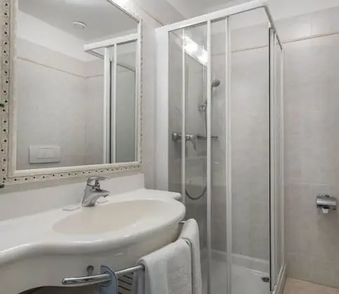 Standard Tek Büyük Yataklı Oda, Bahçe Manzaralı