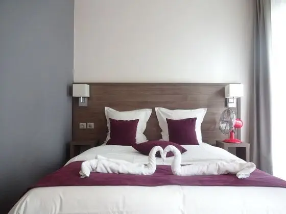 Comfort Tek Büyük Yataklı Oda