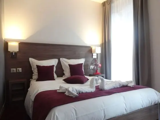 Comfort Tek Büyük Yataklı Oda