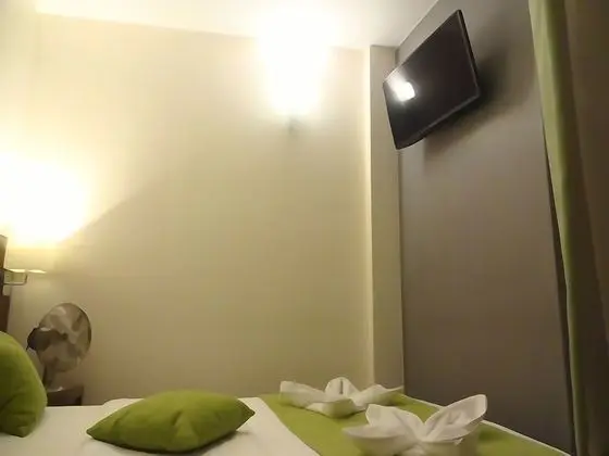 Comfort Tek Büyük Yataklı Oda, Avlu