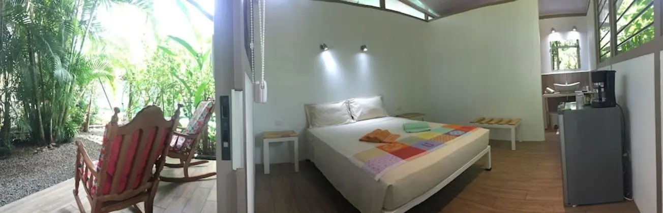 Design Tek Büyük Yataklı Oda, Sigara İçilmez, Havuz Kullanımı