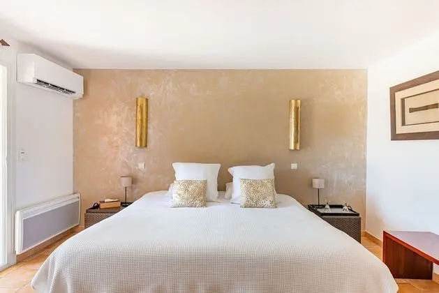 Signature Tek Büyük Yataklı Oda (Zanzibar)