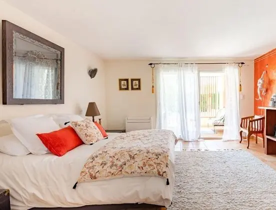 Tek Büyük Yataklı Oda (Pondichery)