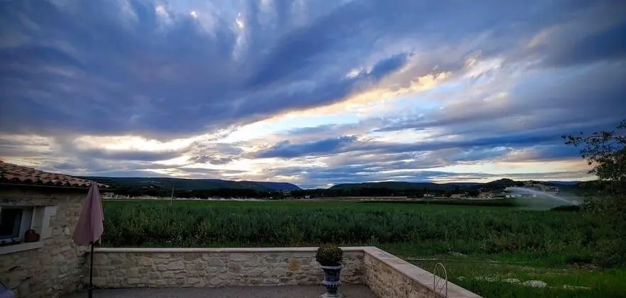 Süit (Côté Cour)
