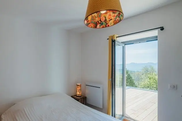 Kır Evi, Banyolu/Duşlu, Dağ Manzaralı