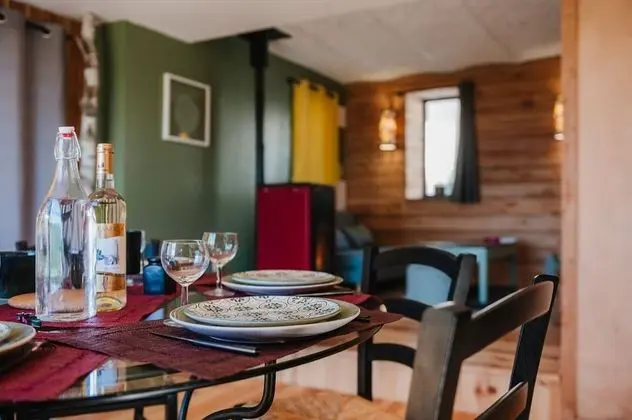 Kır Evi, Banyolu/Duşlu, Dağ Manzaralı