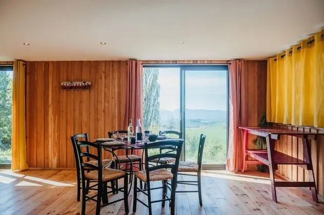 Kır Evi, Banyolu/Duşlu, Dağ Manzaralı
