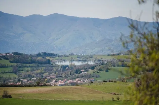 Kır Evi, Banyolu/Duşlu, Dağ Manzaralı