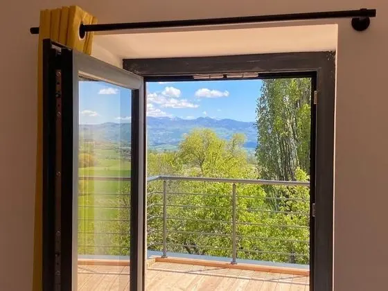 Kır Evi, Banyolu/Duşlu, Dağ Manzaralı
