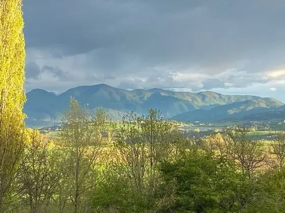 Kır Evi, Banyolu/Duşlu, Dağ Manzaralı