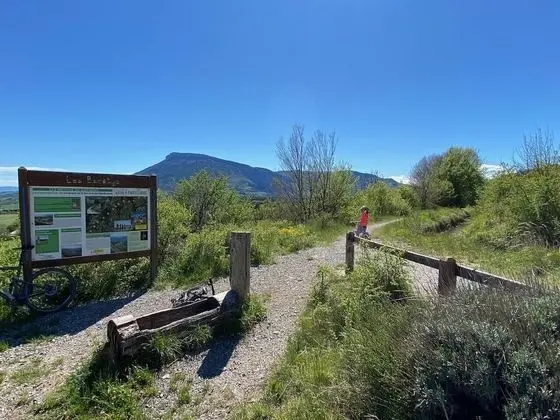 Kır Evi, Banyolu/Duşlu, Dağ Manzaralı