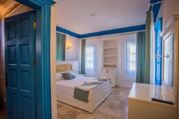 Standart Oda, Bahçe Manzaralı, Havuzlu