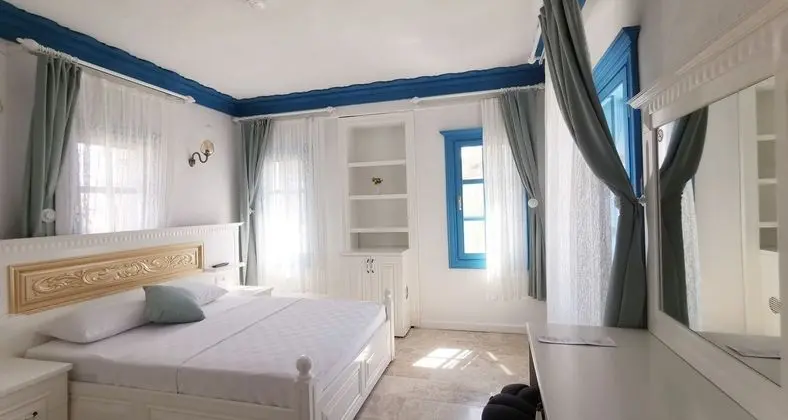 Standart Oda - Havuz ve Bahçe Manzaralı
