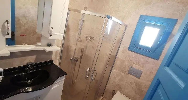 Standart Oda - Havuz ve Bahçe Manzaralı