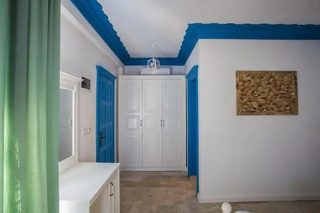 Standart Oda - Havuz ve Bahçe Manzaralı