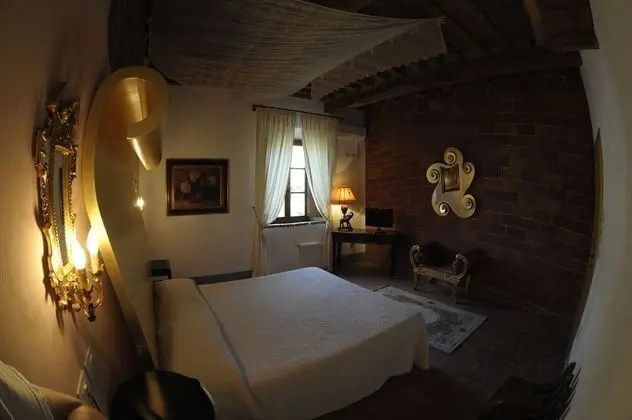 Classic Tek Büyük Yataklı Oda, 1 Çift Kişilik Yatak, Sigara İçilmez, Üzüm Asması Manzaralı