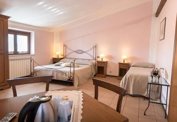 Deluxe Dört Kişilik Oda, Bahçe Manzaralı