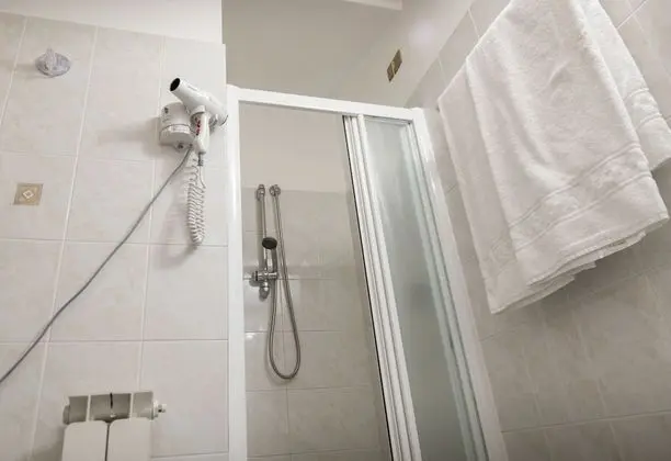 Deluxe Dört Kişilik Oda, Bahçe Manzaralı