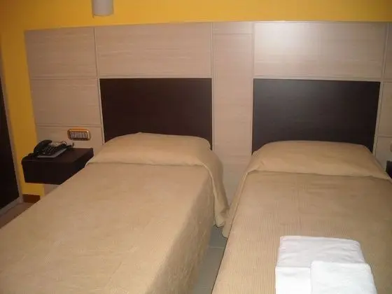 Tek Büyük veya İki Ayrı Yataklı Oda