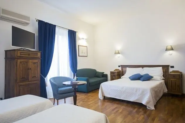 Deluxe Tek Büyük Yataklı Oda, Balkon, Deniz Manzaralı