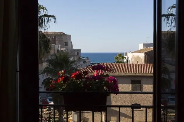 Doppia Deluxe, balcone, vista piazza