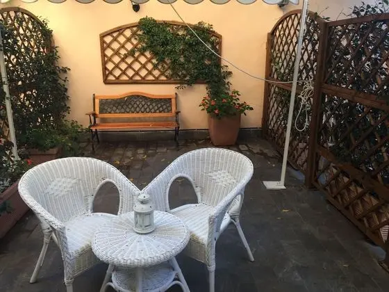 Tek Büyük Yataklı Oda, Veranda