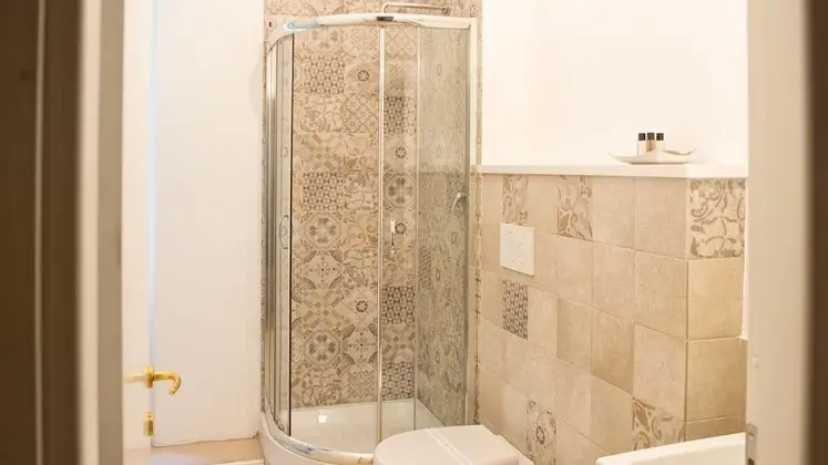 Tek Büyük Yataklı Oda, Özel Banyo (External)