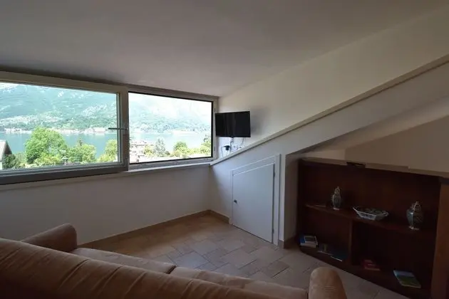 Panoramic Apart Daire, 2 Yatak Odası, Göl Manzaralı (Mansarda Italia)