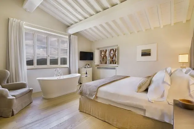 Junior Tek Büyük Yataklı Oda