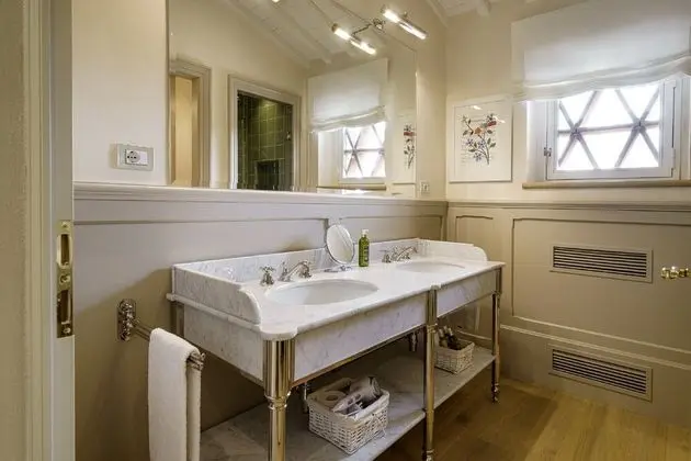 Junior Tek Büyük Yataklı Oda