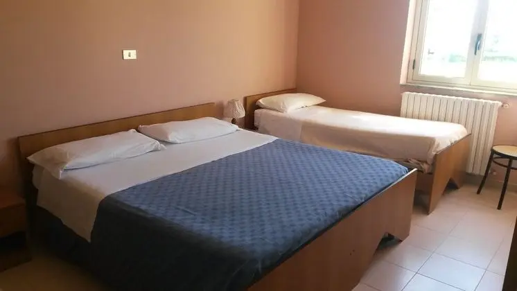 Basic Üç Kişilik Oda