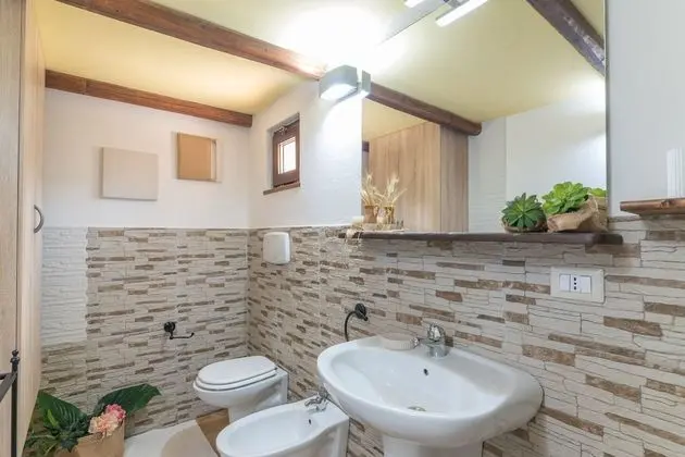 Standard Ev, Birden Çok Yatak, Bahçeli (La Pinnetta With Pool)