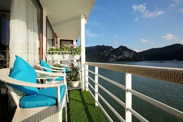 Executive Oda, Balkon, Koy Manzaralı