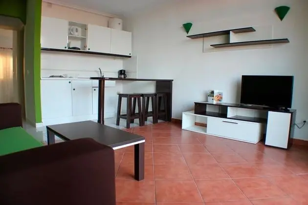 Superior Apart Daire, 1 Yatak Odası, Teras, Havuz Manzaralı