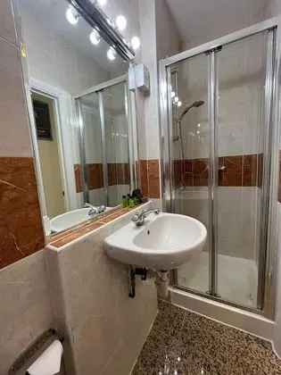 Standard Tek Kişilik Oda, Banyolu/Duşlu