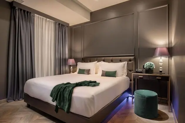 Standard Tek Büyük Yataklı Oda