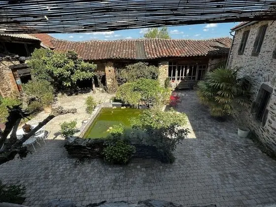 Traditional Tek Büyük Yataklı Oda