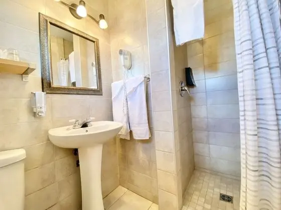Design Tek Büyük Yataklı Oda