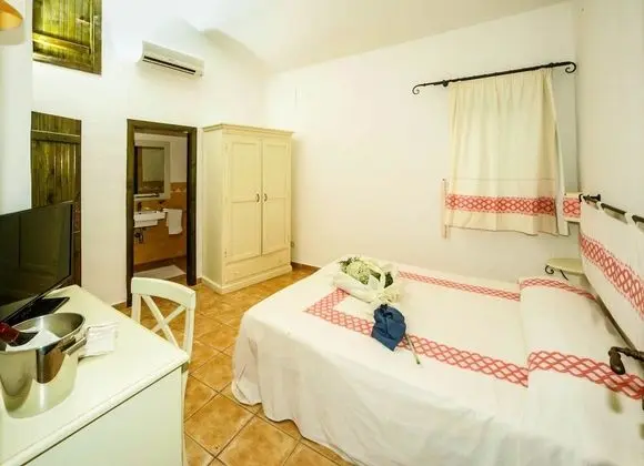 Standard Tek Büyük Yataklı Oda