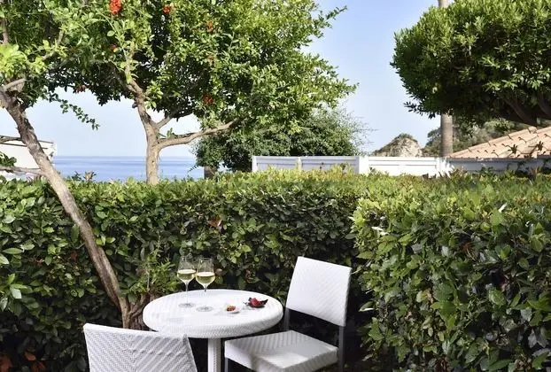 Bungalow with Partial sea view