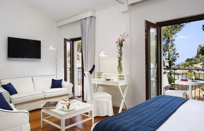 Deluxe Tek Büyük Yataklı Oda, Sıcak Su Küveti, Deniz Manzaralı
